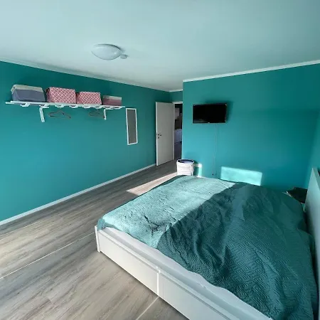 Zentrale Neubauwohnung Mit Balkon Daire *